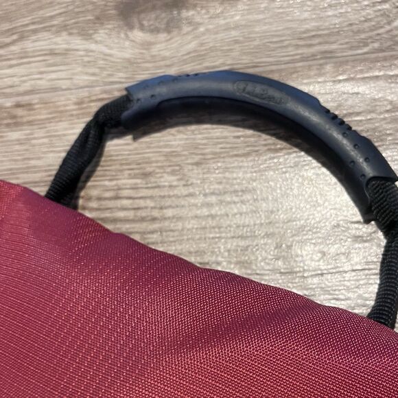 LL Bean Messenger Bag Nylon Burgundy Carryon Zipper Expandable Travel Laptop - Picture 11 of 16